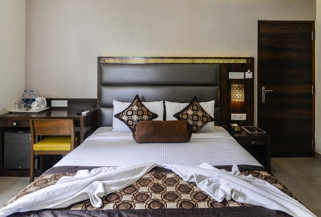 Hotel Sunkissed Plaza Calangute Exterior foto