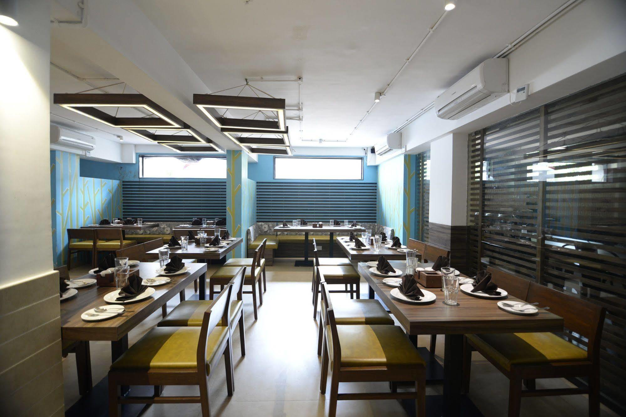 Hotel Sunkissed Plaza Calangute Exterior foto