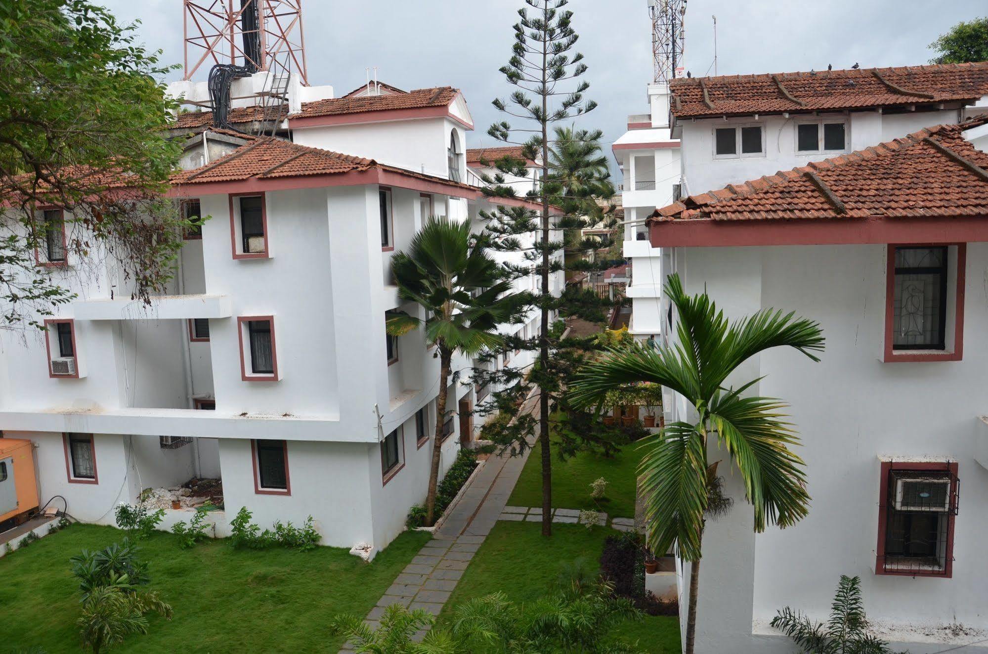 Hotel Sunkissed Plaza Calangute Exterior foto
