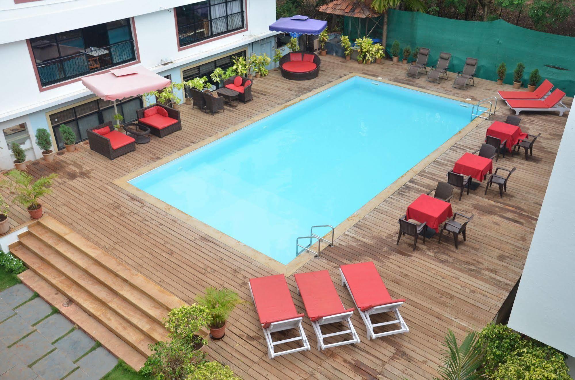 Hotel Sunkissed Plaza Calangute Exterior foto